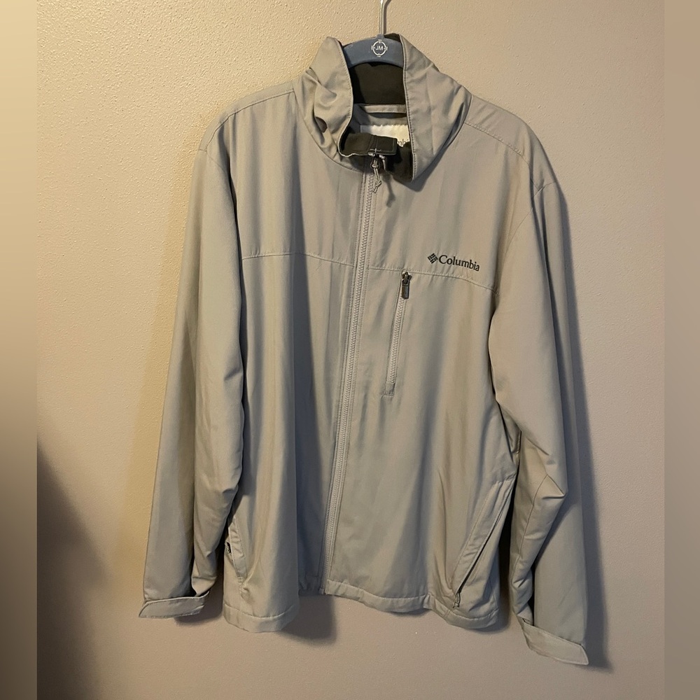 Grey Light Weight Columbia Jacket